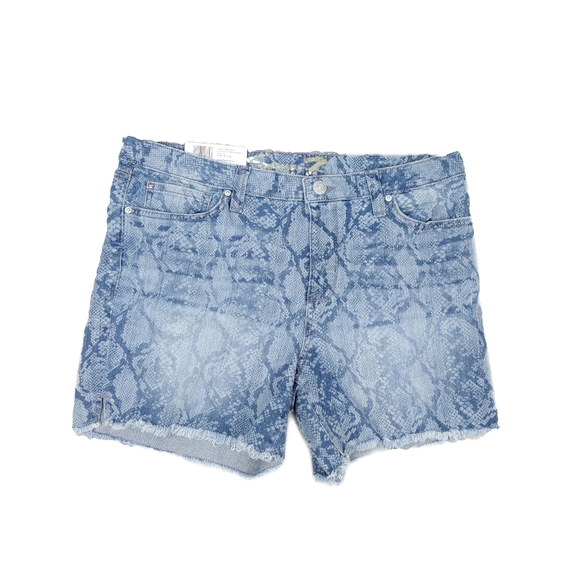 NWT Seven7 Womens. Python Indigo,5" Weekend Denim Fray Hem ShortS - Picture 5 of 6